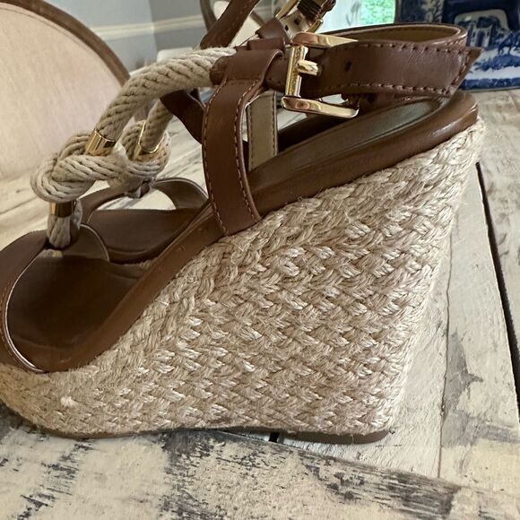 MICHAEL KORS Holly Leather Wedge Sandal - Picture 4 of 6